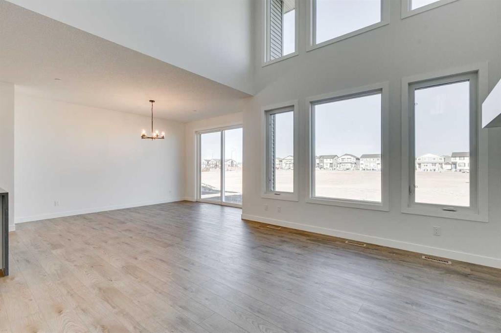 Picture for 152 Hotchkiss Common SE https://www.cirrealty.ca/reb/cara/7/A2250197_18.jpg