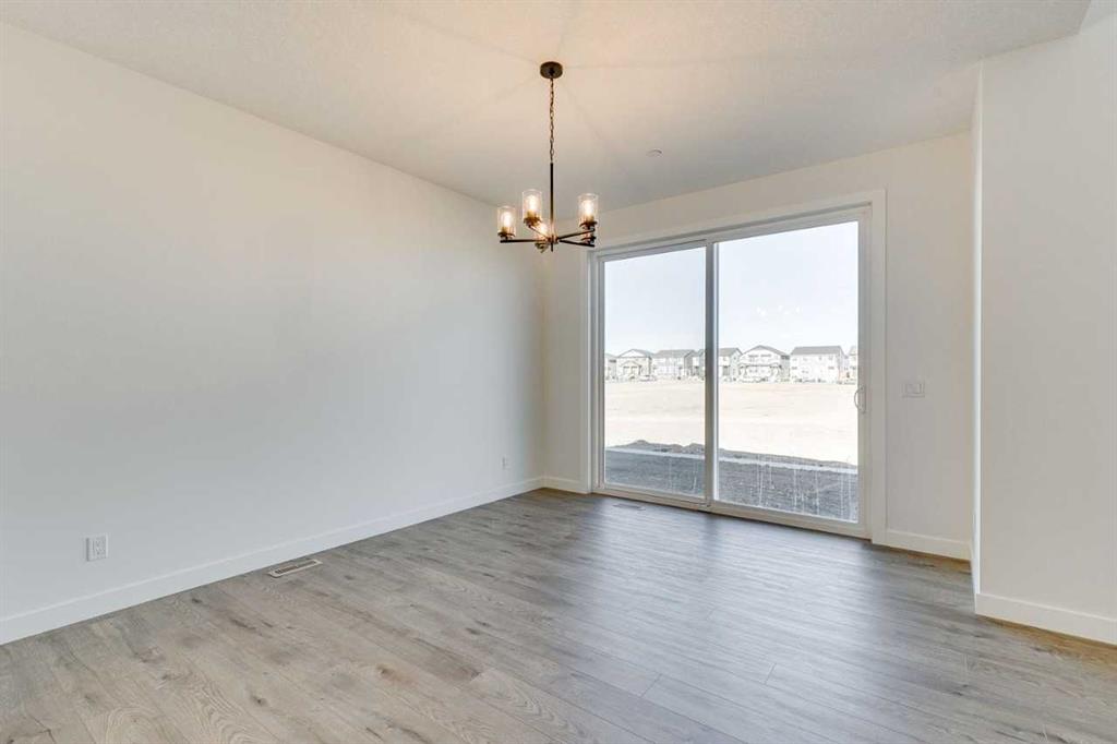 Picture for 152 Hotchkiss Common SE https://www.cirrealty.ca/reb/cara/7/A2250197_19.jpg