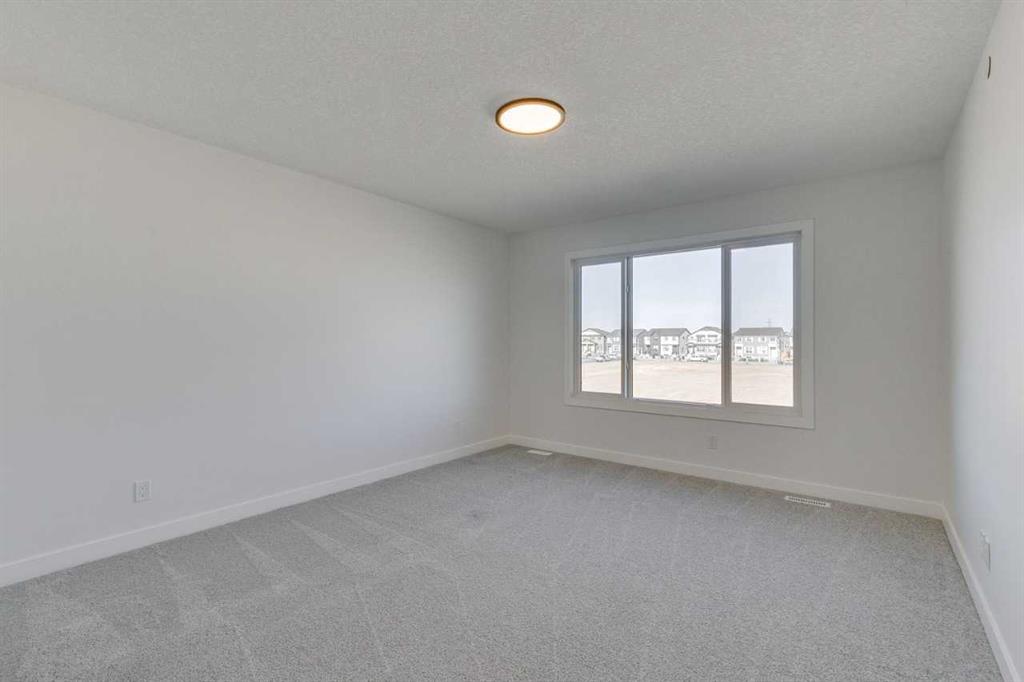 Picture for 152 Hotchkiss Common SE https://www.cirrealty.ca/reb/cara/7/A2250197_25.jpg