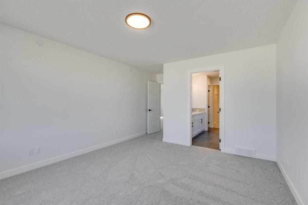 Picture for 152 Hotchkiss Common SE https://www.cirrealty.ca/reb/cara/7/A2250197_28.jpg