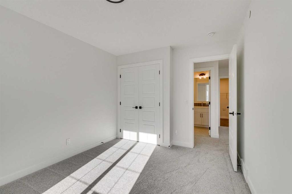 Picture for 152 Hotchkiss Common SE https://www.cirrealty.ca/reb/cara/7/A2250197_37.jpg