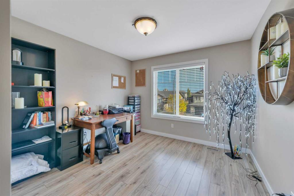 Picture for 232 Wiley Crescent  https://www.cirrealty.ca/reb/cara/7/A2262157_17.jpg