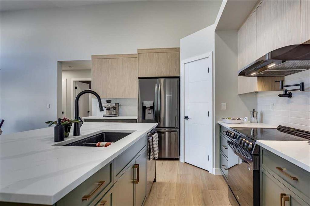 Picture for 232 Emerald Drive  https://www.cirrealty.ca/reb/cara/7/A2264067_13.jpg