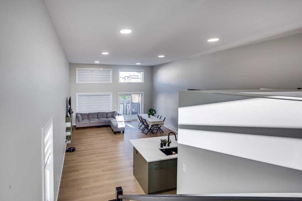 Picture for 232 Emerald Drive  https://www.cirrealty.ca/reb/cara/7/A2264067_27.jpg