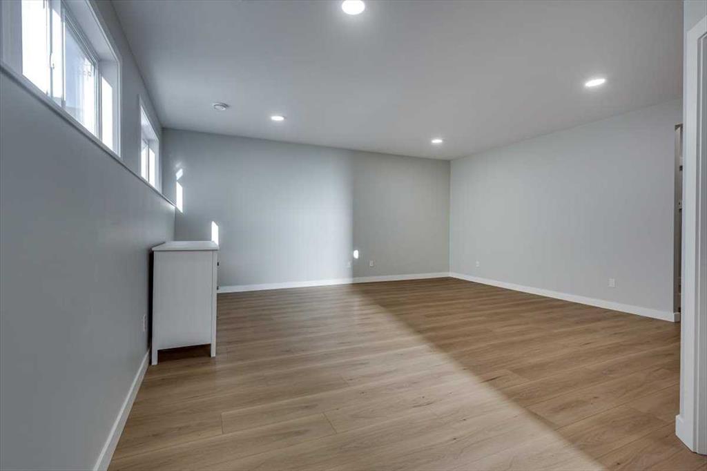 Picture for 232 Emerald Drive  https://www.cirrealty.ca/reb/cara/7/A2264067_38.jpg