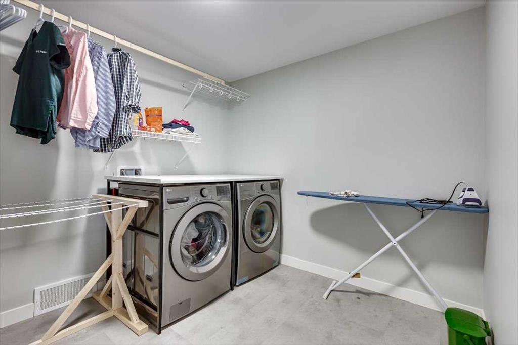 Picture for 232 Emerald Drive  https://www.cirrealty.ca/reb/cara/7/A2264067_44.jpg
