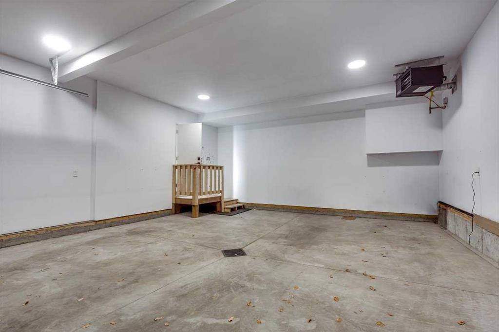 Picture for 232 Emerald Drive  https://www.cirrealty.ca/reb/cara/7/A2264067_46.jpg