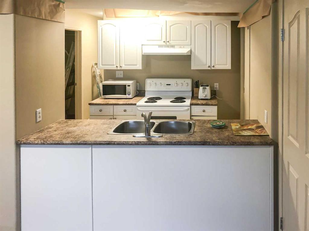 Picture for 7017 Deer Street  https://www.cirrealty.ca/reb/cara/7/A2265647_10.jpg