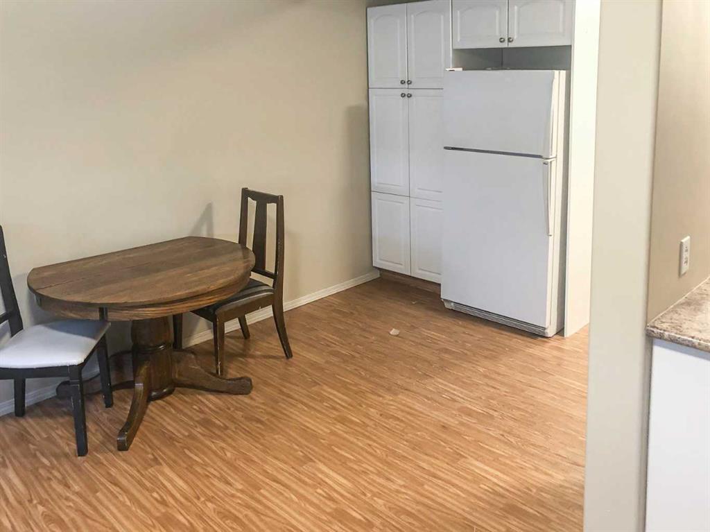 Picture for 7017 Deer Street  https://www.cirrealty.ca/reb/cara/7/A2265647_11.jpg