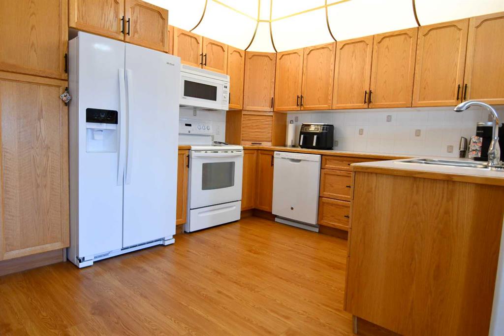 Picture for 306, 4512 52 Avenue  Picture for 306, 4512 52 Avenue
