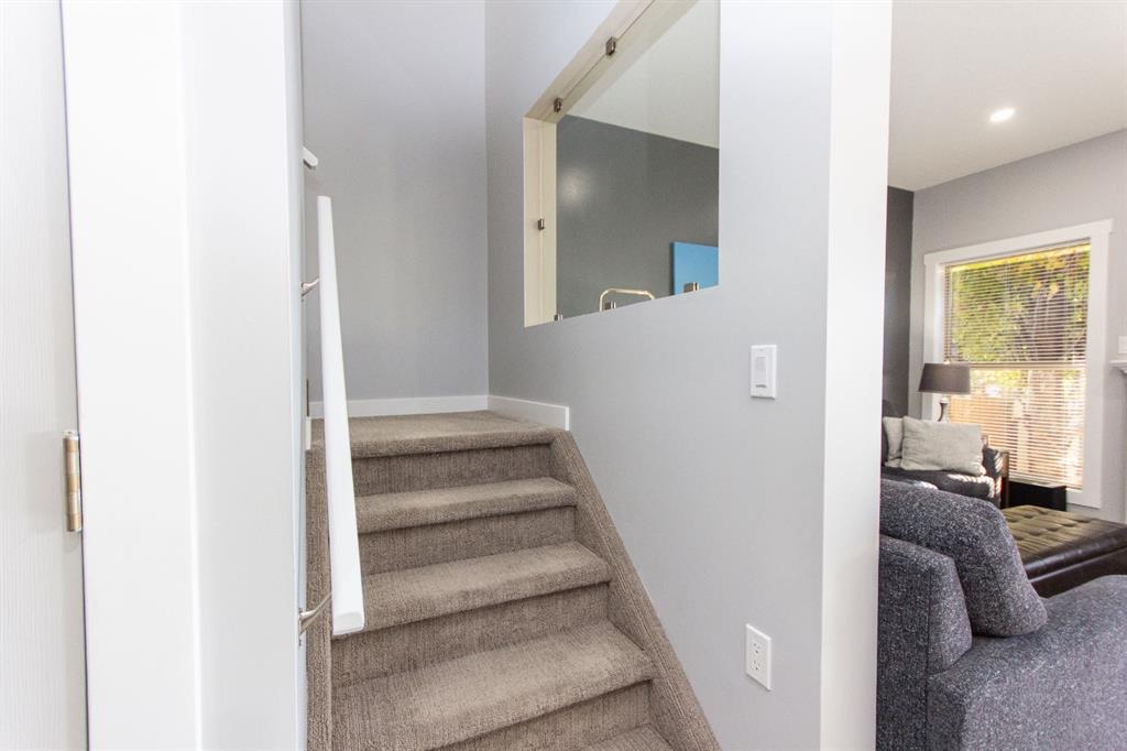 Picture for 347 Addington Drive  https://www.cirrealty.ca/reb/cara/7/A2265967_17.jpg
