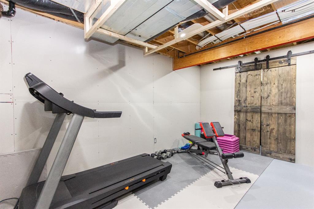 Picture for 347 Addington Drive  https://www.cirrealty.ca/reb/cara/7/A2265967_30.jpg