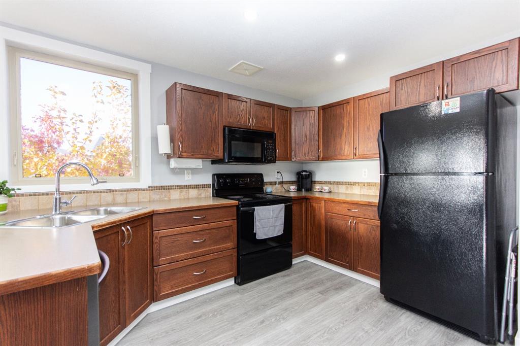 Picture for 347 Addington Drive  https://www.cirrealty.ca/reb/cara/7/A2265967_7.jpg