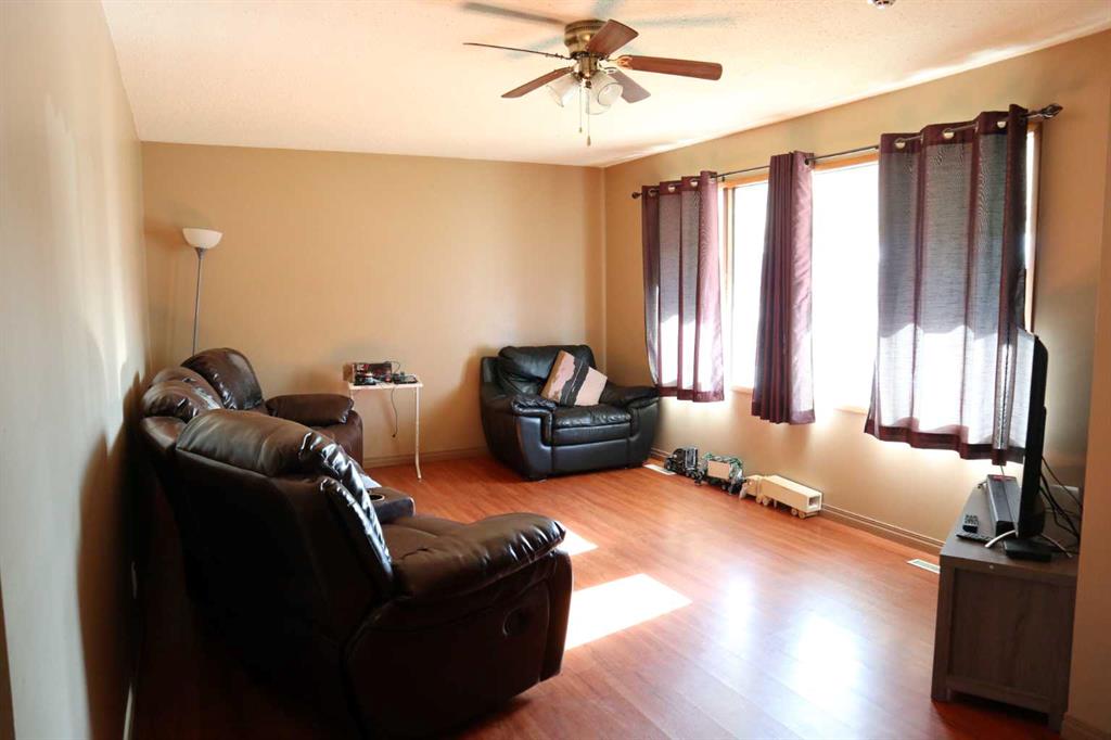 Picture for 5010 40 Avenue 