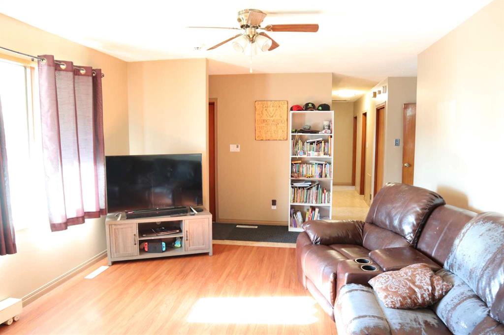 Picture for 5010 40 Avenue 