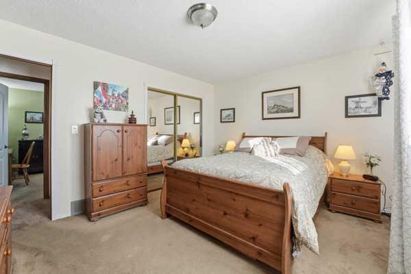 Picture for 69 Hallgren Avenue  https://www.cirrealty.ca/reb/cara/7/A2266457_13.jpg