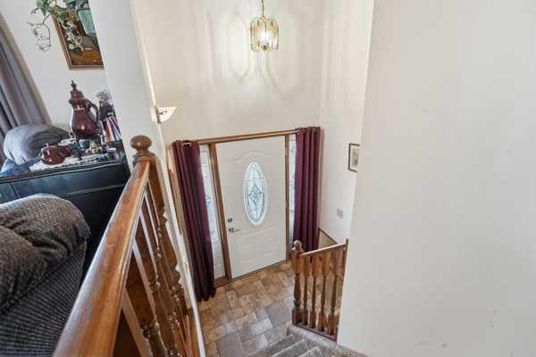 Picture for 69 Hallgren Avenue  https://www.cirrealty.ca/reb/cara/7/A2266457_17.jpg