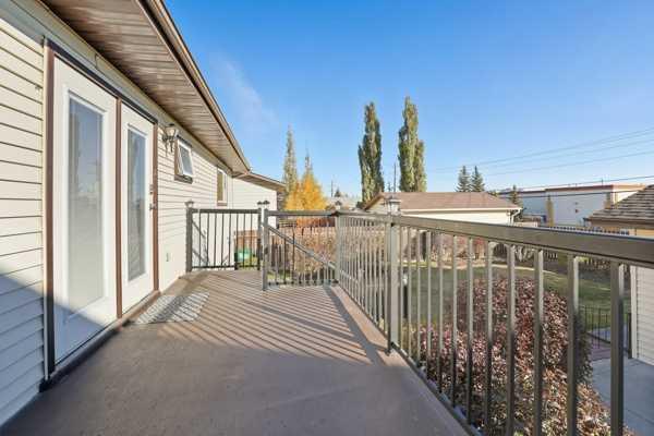 Picture for 69 Hallgren Avenue  https://www.cirrealty.ca/reb/cara/7/A2266457_26.jpg