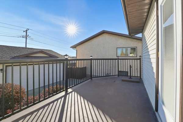 Picture for 69 Hallgren Avenue  https://www.cirrealty.ca/reb/cara/7/A2266457_27.jpg