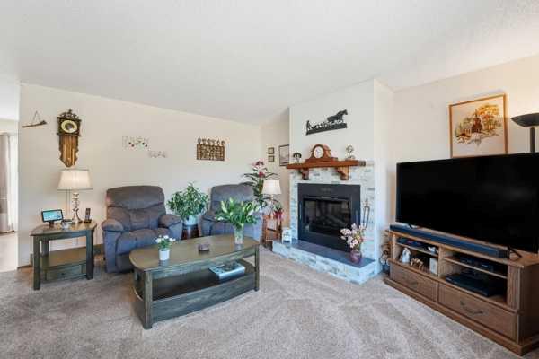 Picture for 69 Hallgren Avenue  https://www.cirrealty.ca/reb/cara/7/A2266457_7.jpg