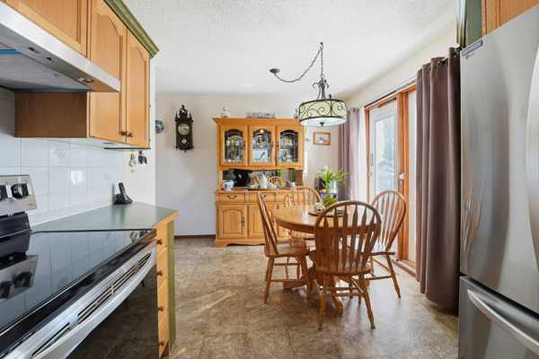 Picture for 69 Hallgren Avenue  https://www.cirrealty.ca/reb/cara/7/A2266457_9.jpg