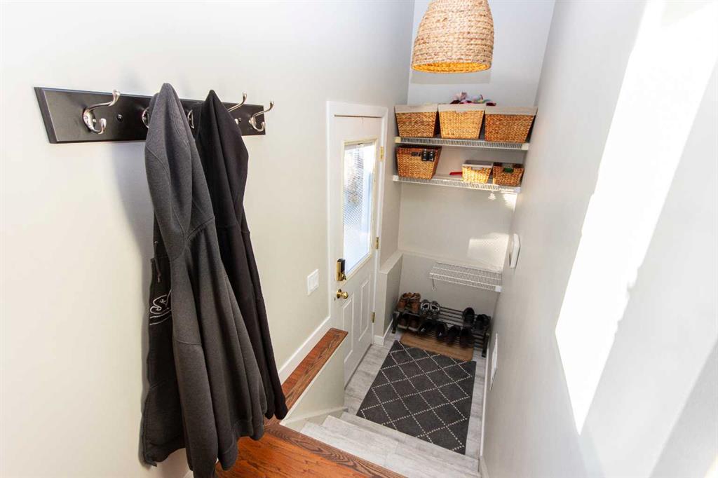 Picture for 4413 Embury Crescent  https://www.cirrealty.ca/reb/cara/7/A2266547_23.jpg