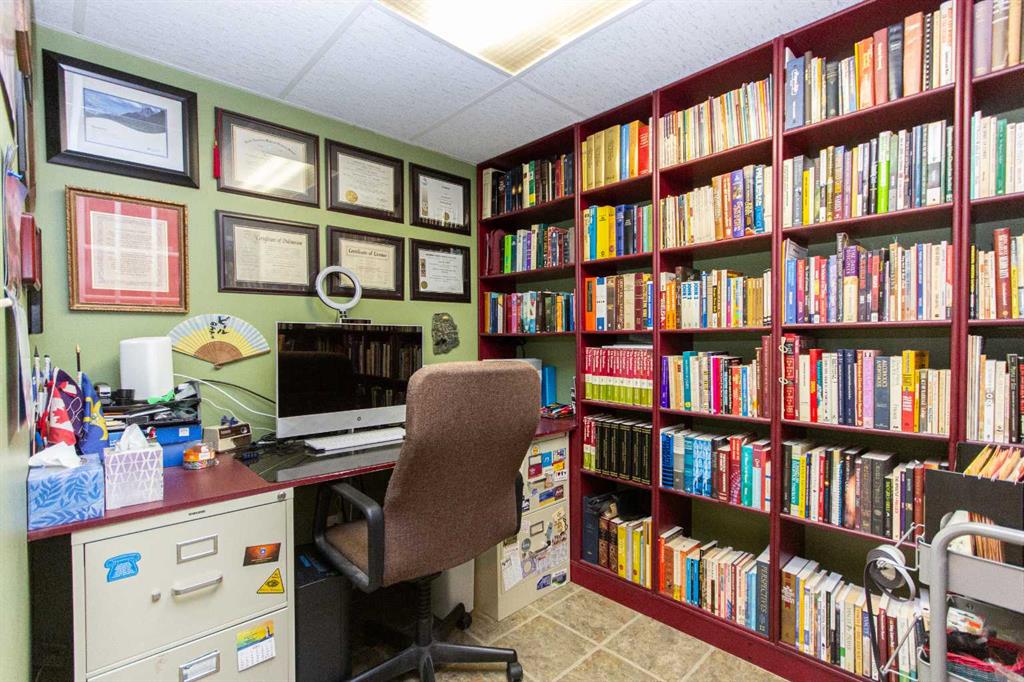 Picture for 4413 Embury Crescent  https://www.cirrealty.ca/reb/cara/7/A2266547_32.jpg