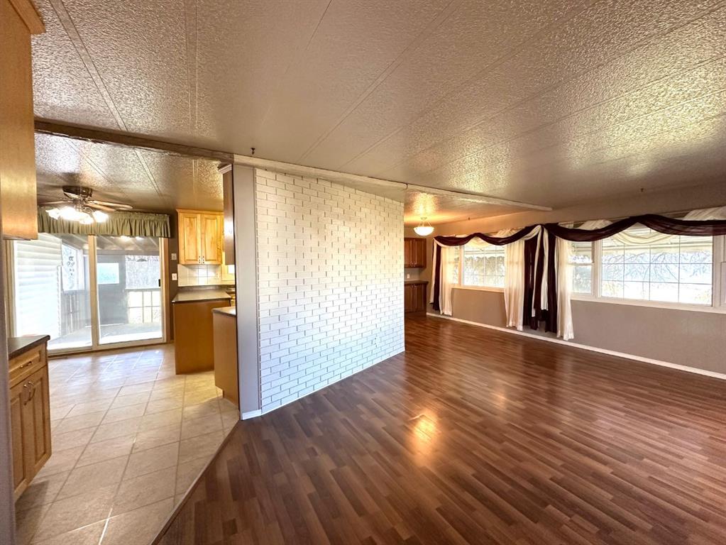 Picture for 4601 50 Avenue 