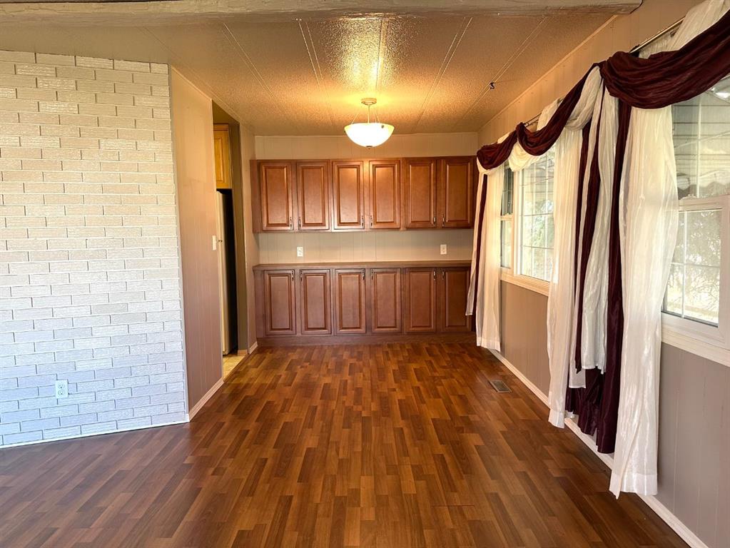 Picture for 4601 50 Avenue 