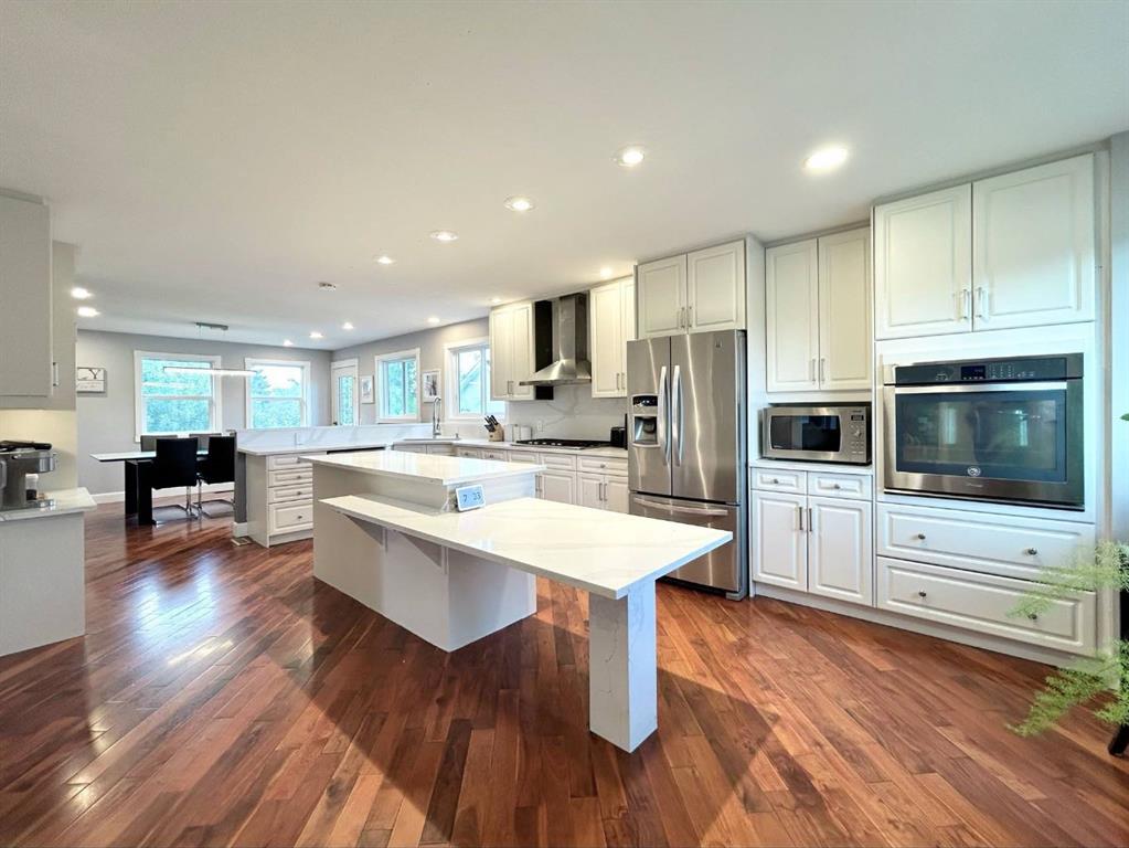 Picture for 305 Lakeside Greens Crescent  https://www.cirrealty.ca/reb/cara/7/A2266877_10.jpg
