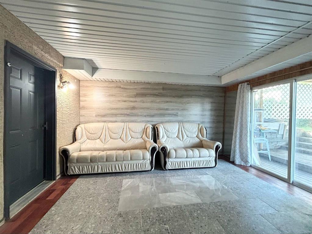 Picture for 305 Lakeside Greens Crescent  https://www.cirrealty.ca/reb/cara/7/A2266877_34.jpg