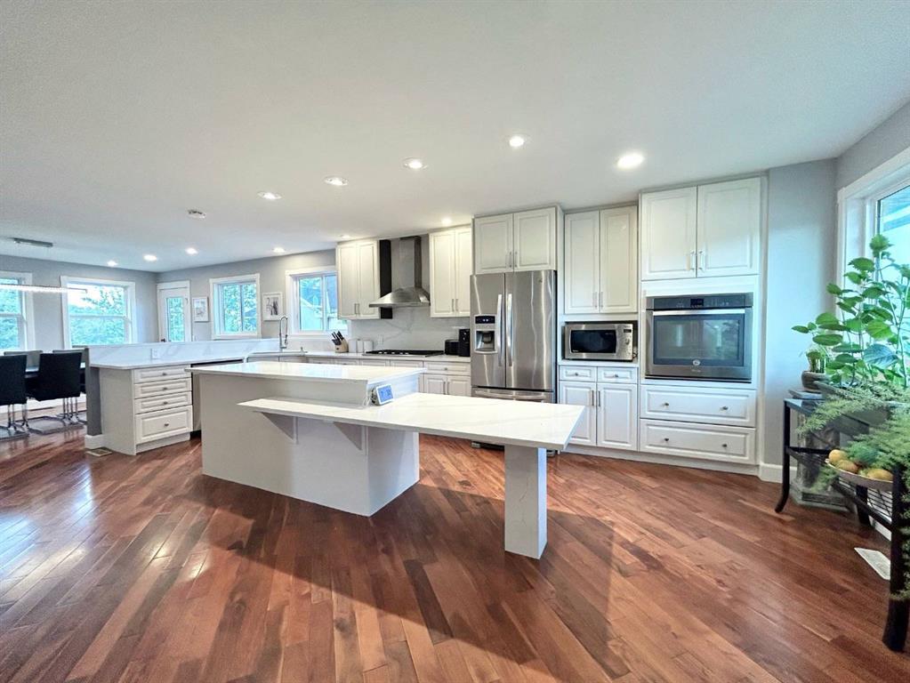 Picture for 305 Lakeside Greens Crescent  https://www.cirrealty.ca/reb/cara/7/A2266877_9.jpg