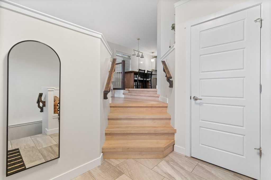 Picture for 14 Village Crescent 