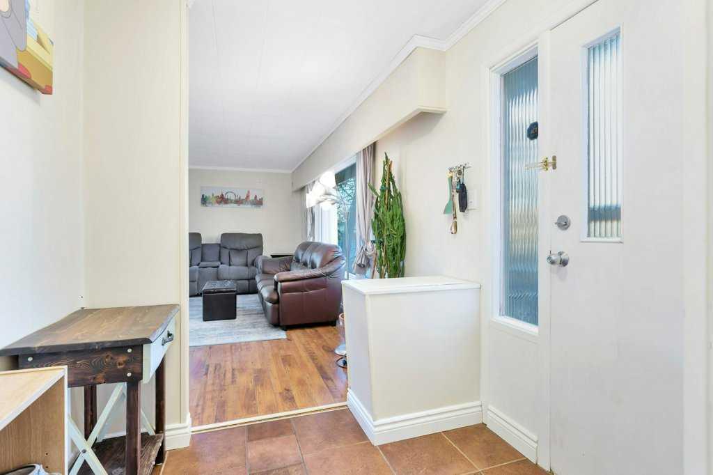 Picture for 5702 West Park Crescent 