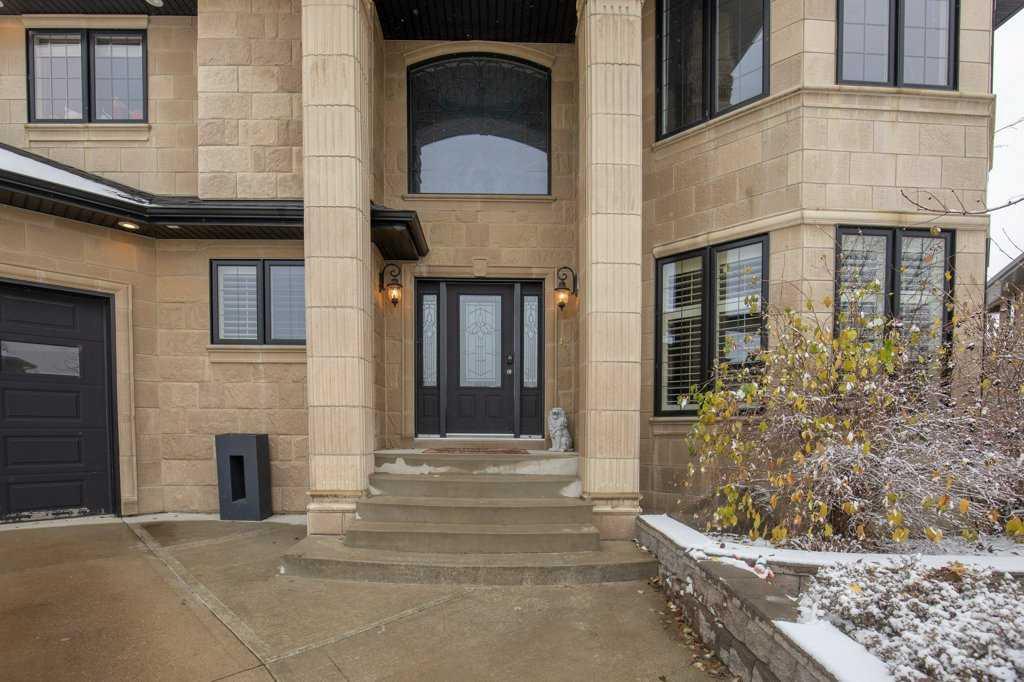 Picture for 10 Fieldstone Way 