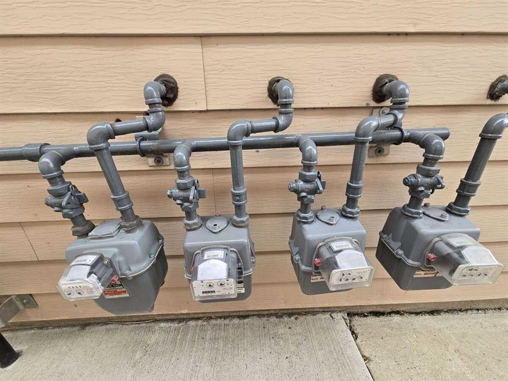 Picture for 1933 25 Street SW