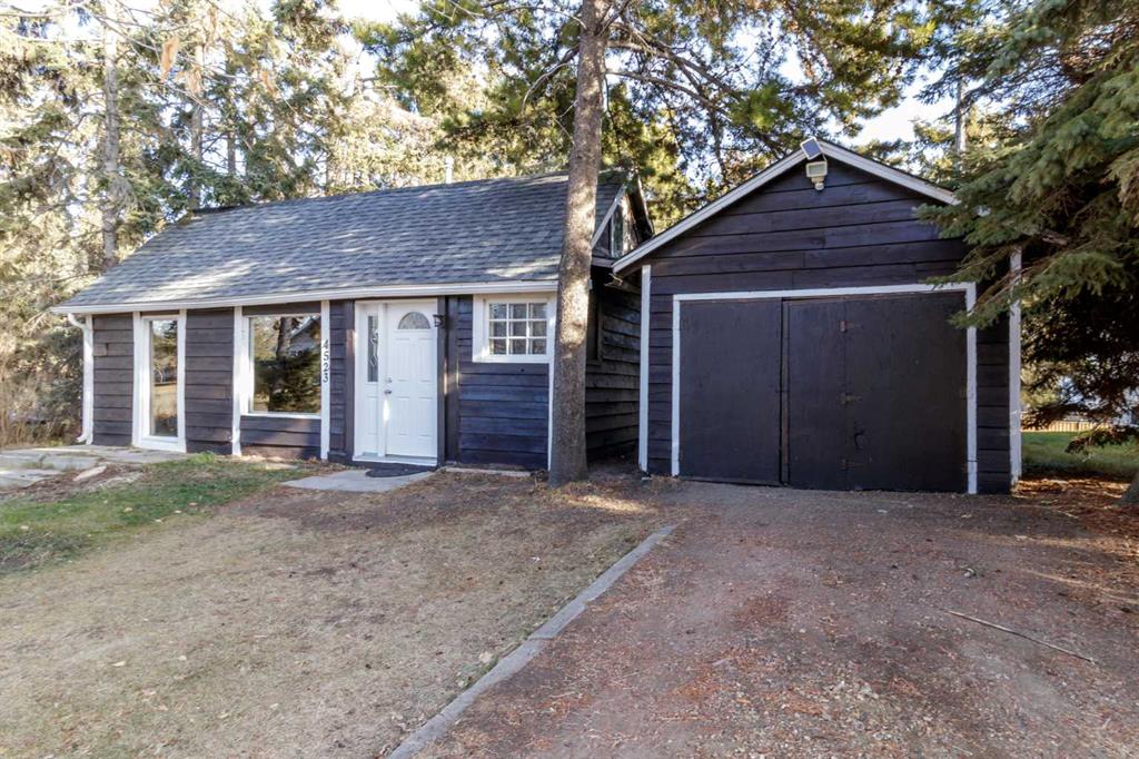 Picture for 4523 48 Street 