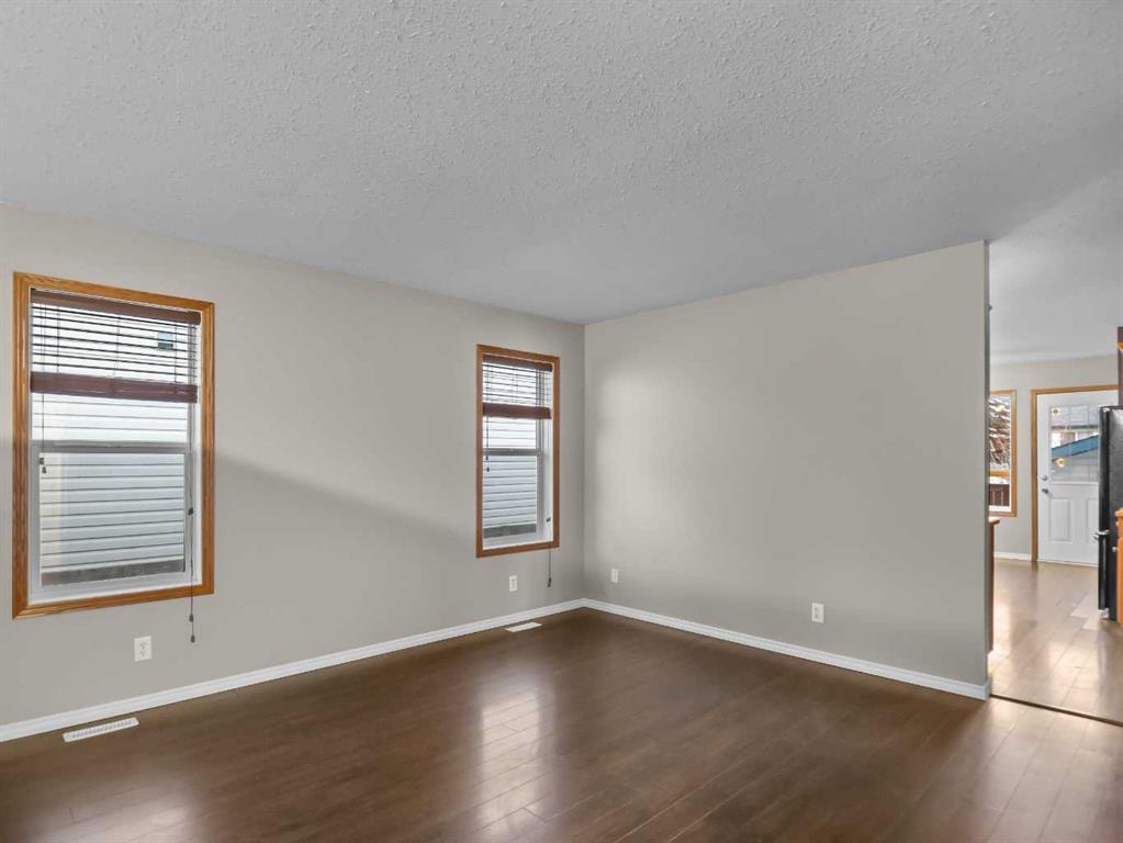 Picture for 109 Duckering Close 