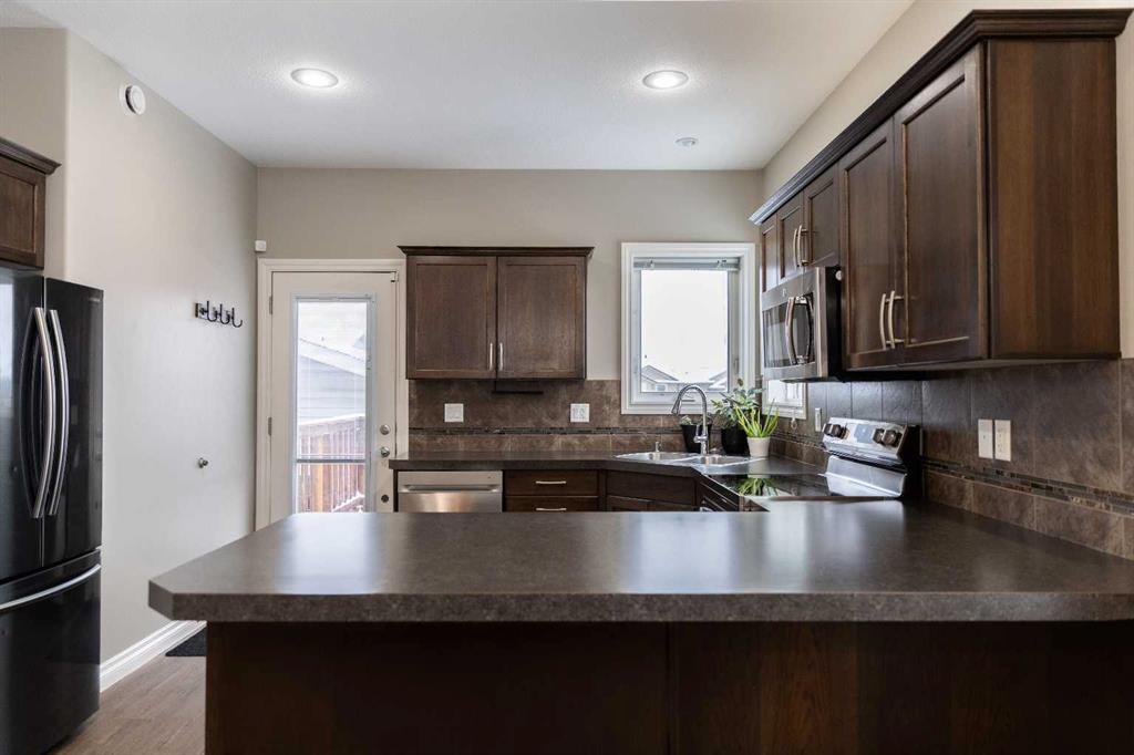 Picture for 192 Cedar Square 