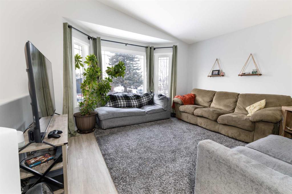 Picture for 4414 48 Avenue 