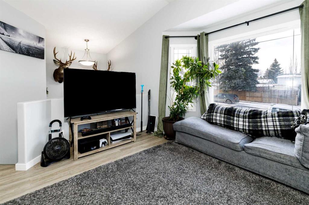 Picture for 4414 48 Avenue 