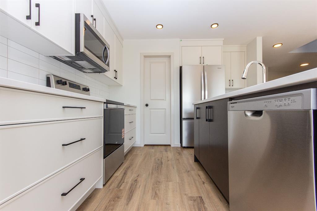 Picture for 4429 53 Street 