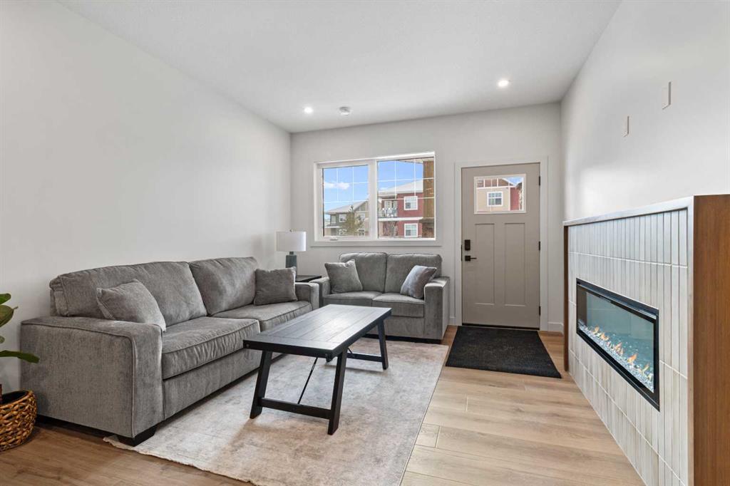 Picture for 4940 Beardsley Avenue 