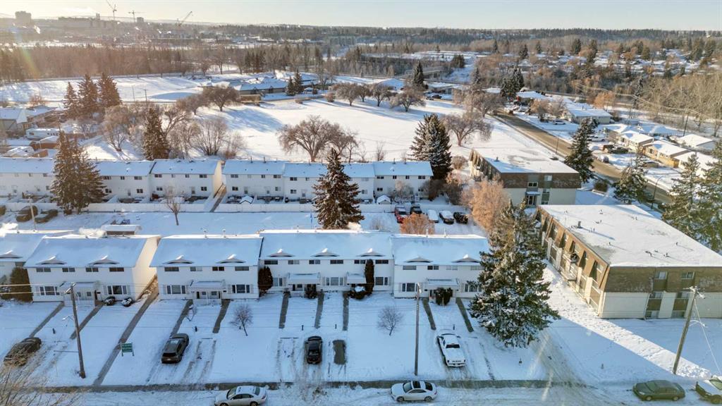 Picture for 209, 5831 57 Street 