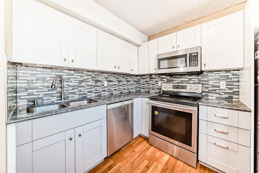 Picture for 4523 47 Street 