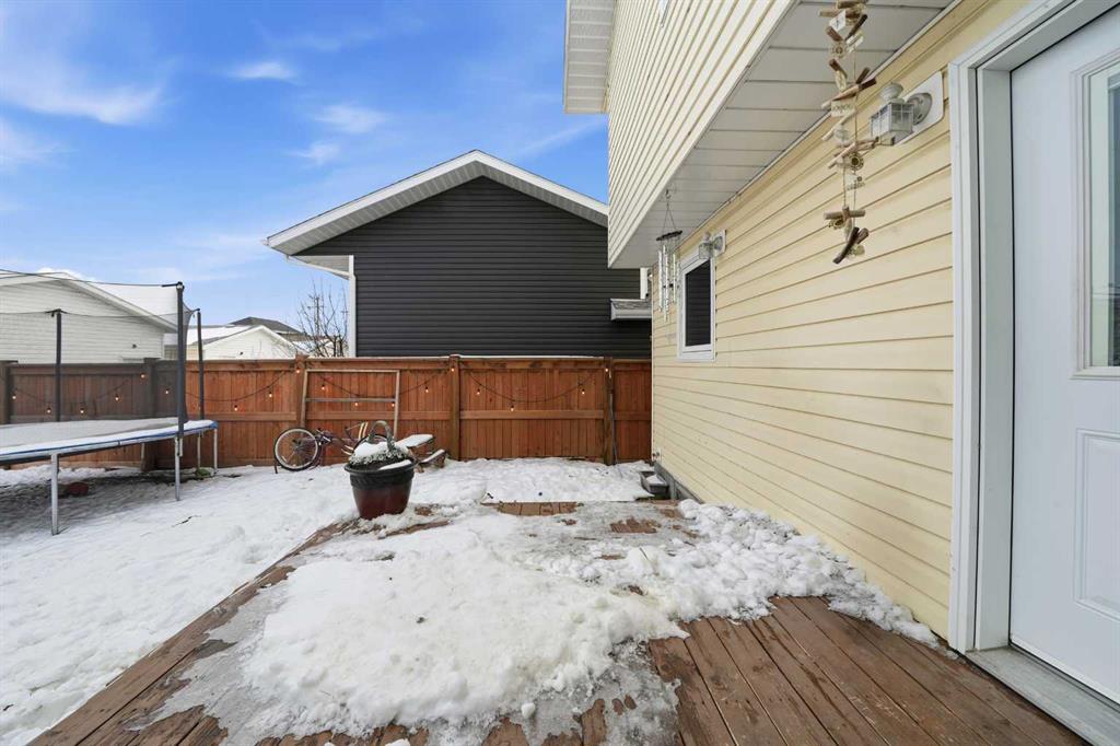 Picture for 4707 44 Street 