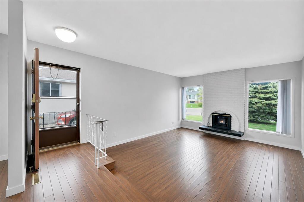Picture for 112 Barrett Drive 