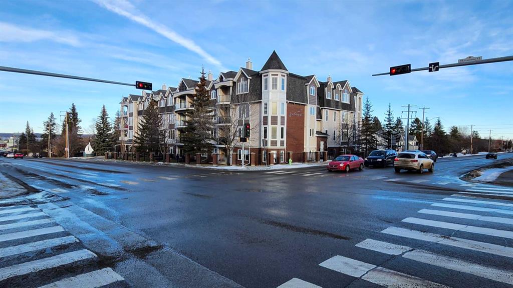 Picture for 103, 4707 50 Street 