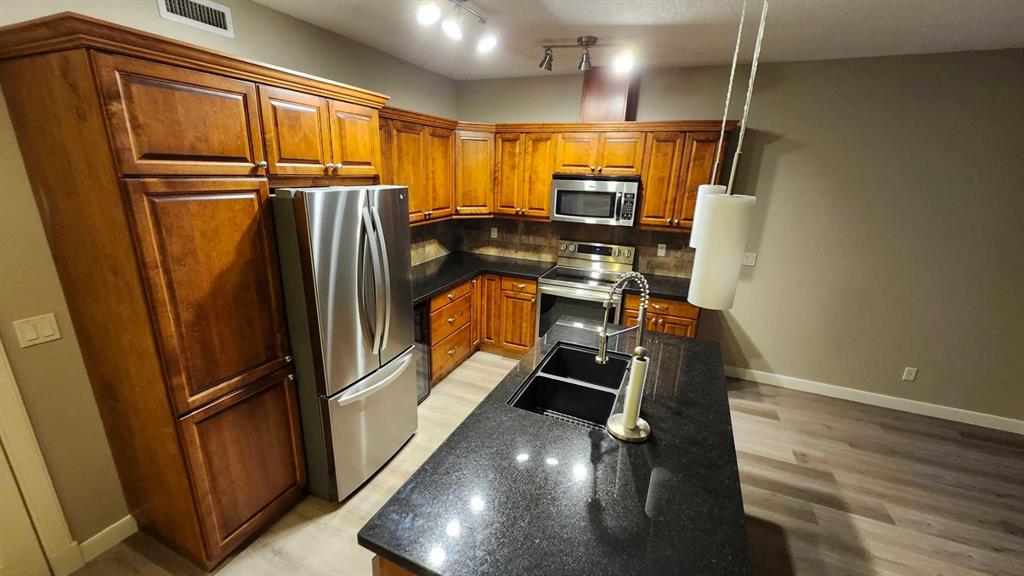 Picture for 103, 4707 50 Street 