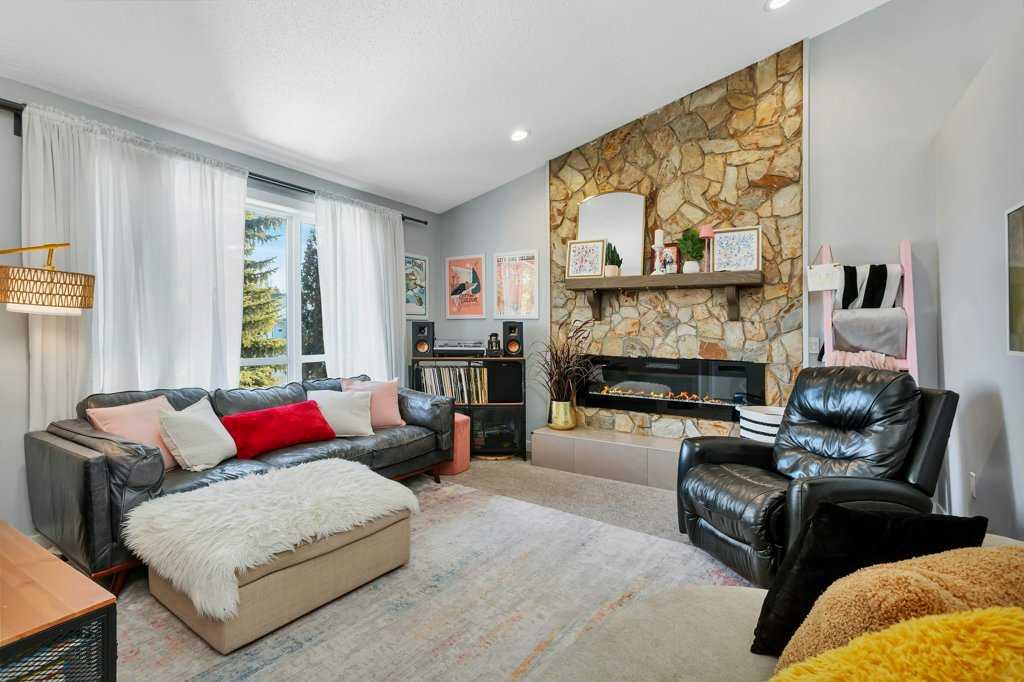 Picture for 12 Rutherford Drive 